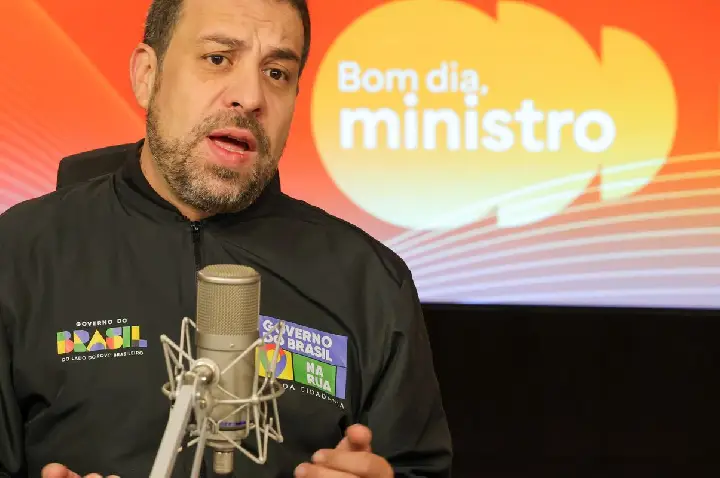 Com juros altos, dívidas aumentam e exigem mais Desenrola, diz Boulos