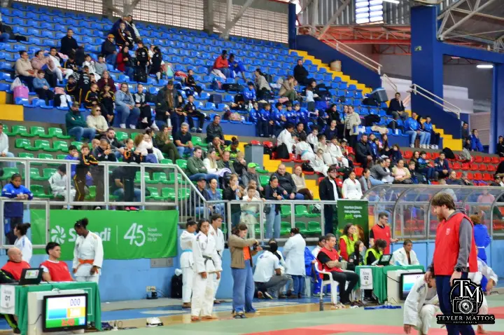 Confira as fotos do pódio do Torneio Regional Oeste de Judô