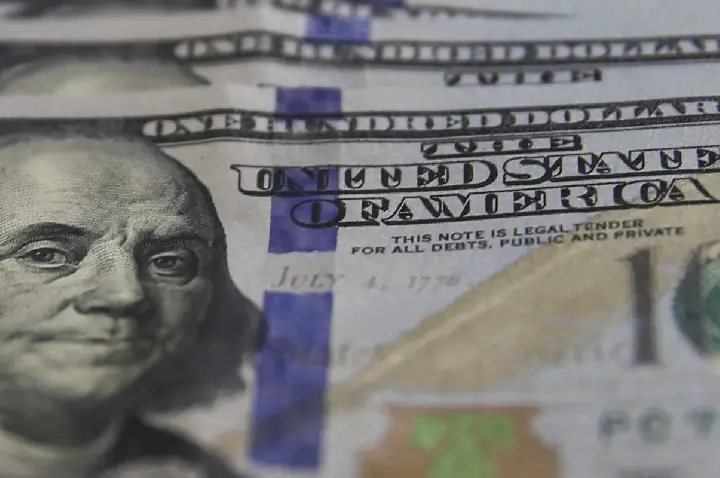 Déficit nas contas externas fica em R$ 1,8 bilhão em abril