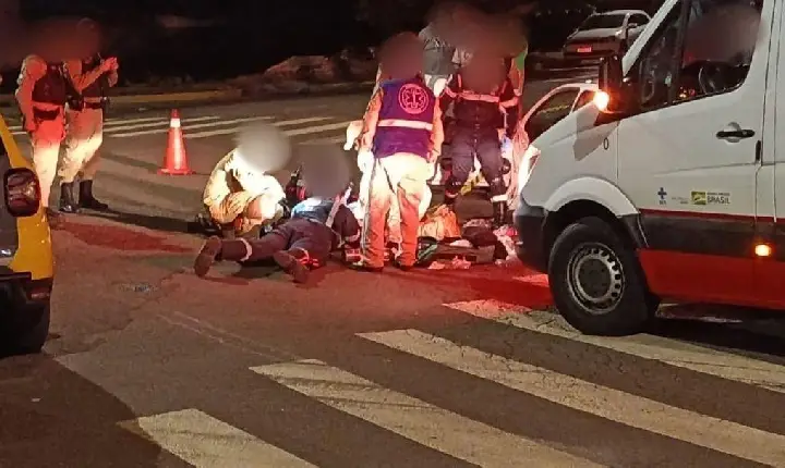 Jovem de 18 anos é morto a tiros dentro de carro em Toledo