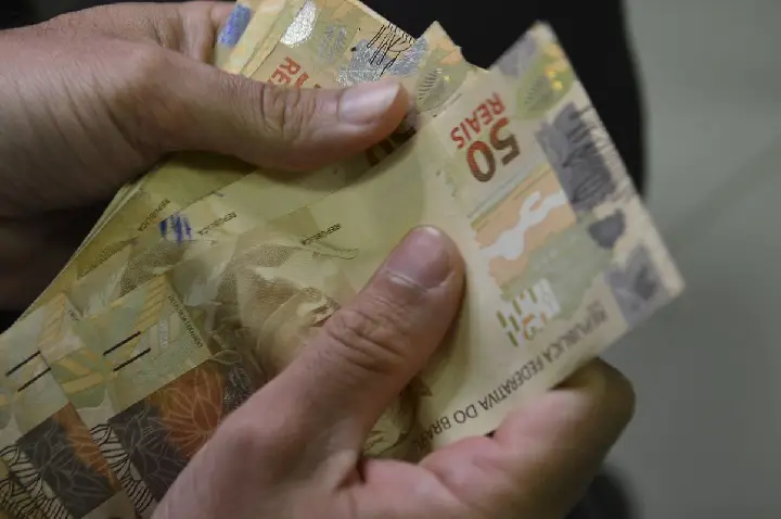 Poupança tem retirada líquida de R$ 476,4 milhões em abril