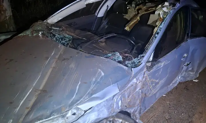 Um grave acidente foi registrado na madrugada deste sábado (19) na PR-490, no trecho entre Altônia e São Jorge do Patrocínio.