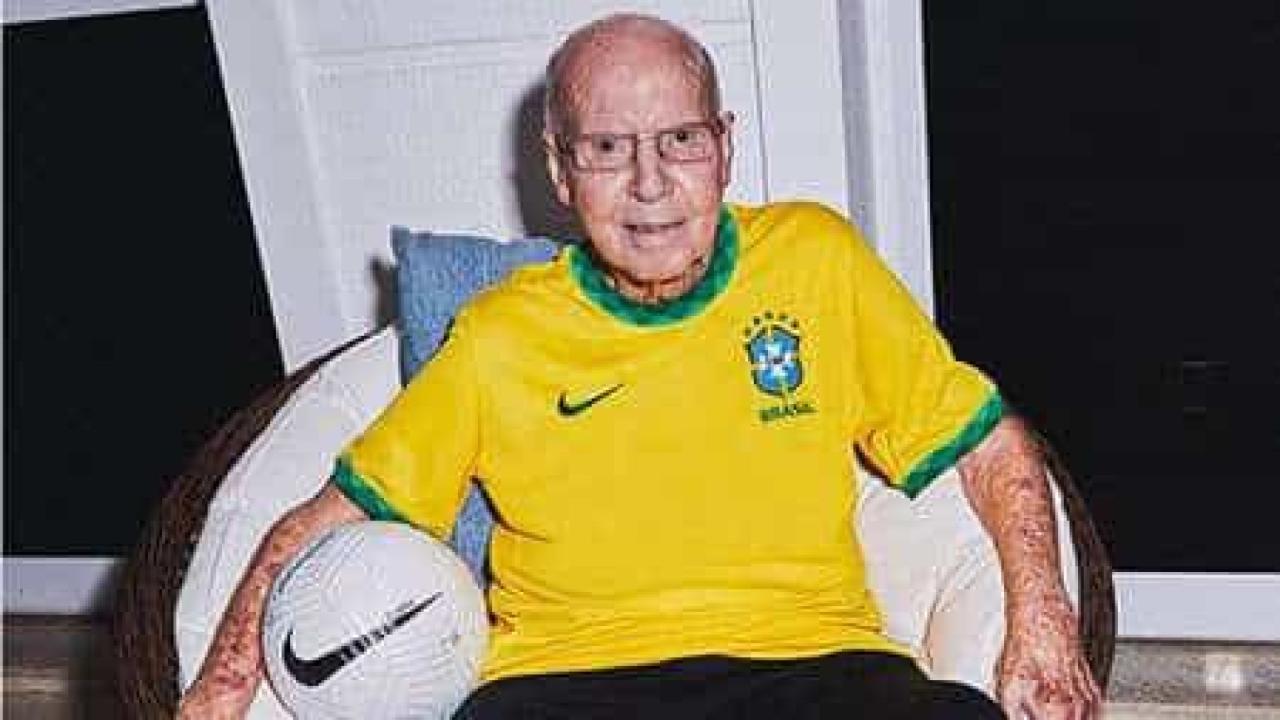 Zagallo está lúcido e respirando sem ajuda de aparelhos, diz boletim médico