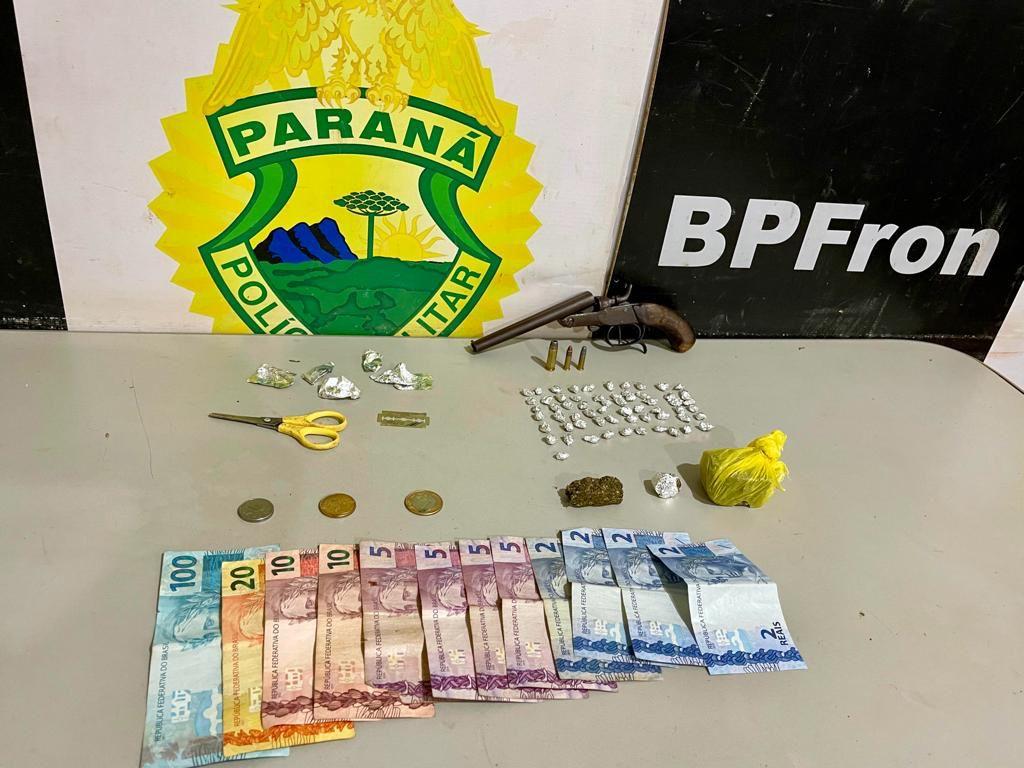 BPFRON apreende drogas e arma de fogo em Guaíra-PR