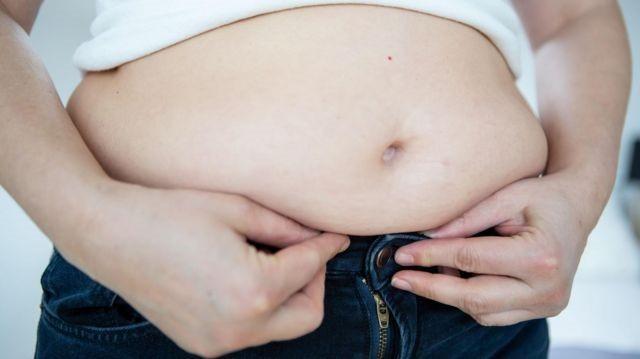 O que são 'obesogênicos', substâncias químicas que nos engordam mesmo sem comer