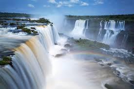 Após chuvas, Cataratas do Iguaçu têm vazão 4 vezes maior que a média