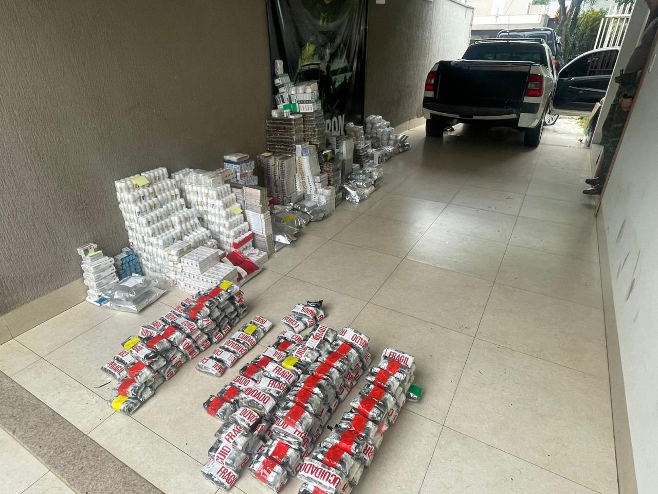 BPFRON apreende veículo carregado com carga milionária de anabolizantes em Umuarama