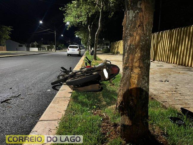 Entregador morre após ser fechado por outro veículo em Santa Helena; motorista fugiu do local