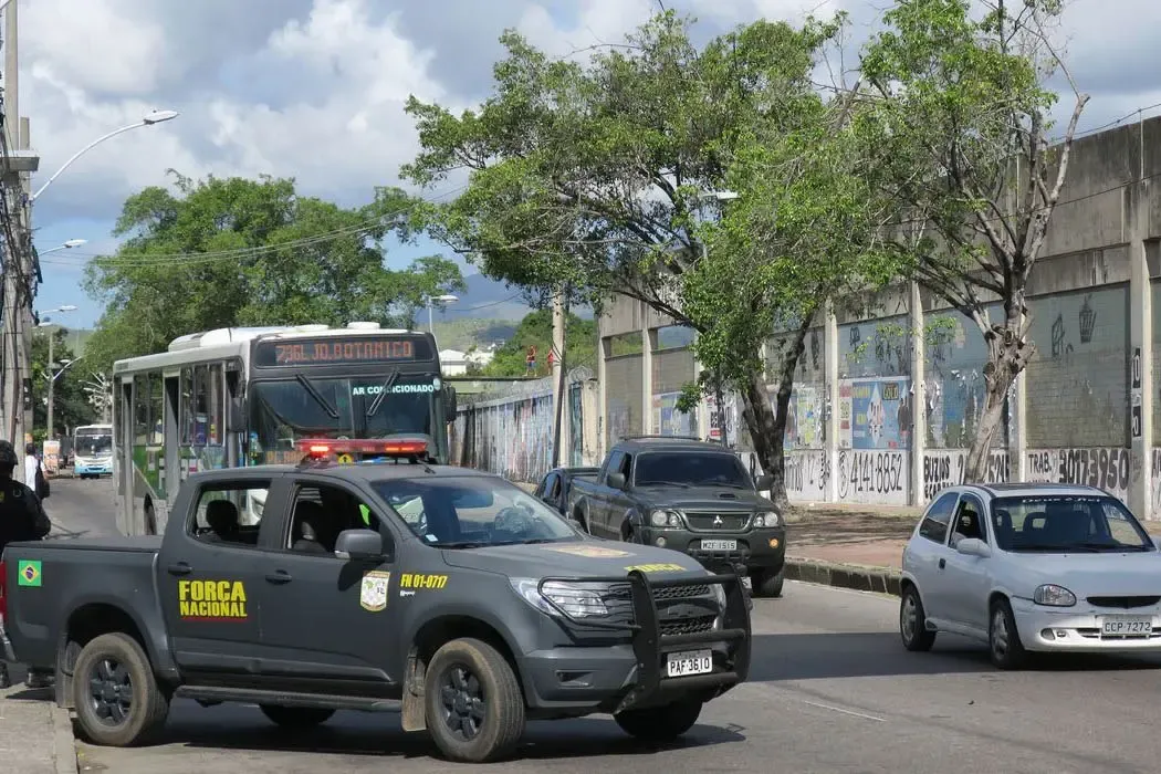 Paraná envia policiais ao Rio de Janeiro por 30 dias