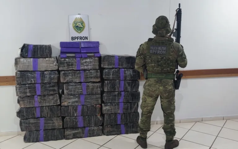 Polícia Militar encontra quase meia tonelada de maconha escondida em motel no Paraná