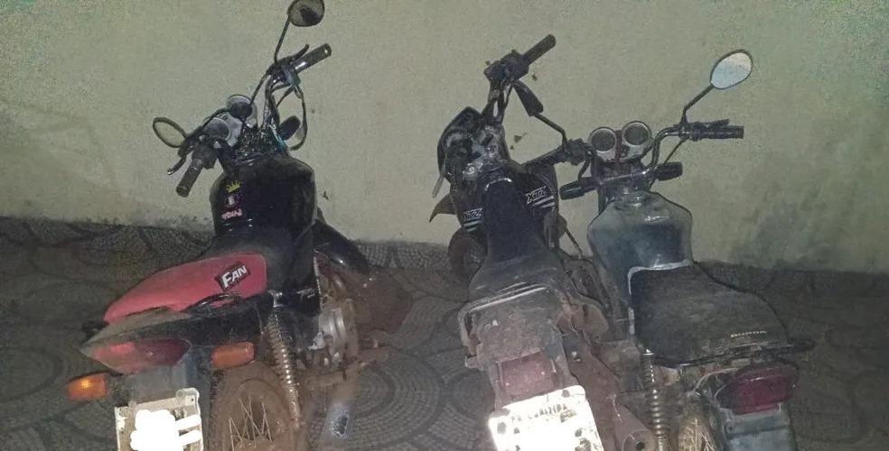 Após blitz, polícia encontra moto furtada há 16 anos no Paraná