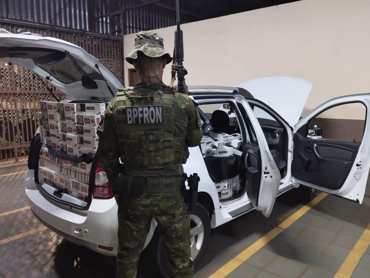 Perobal PR- BPFRON apreende veículo carregado com cigarros contrabandeados