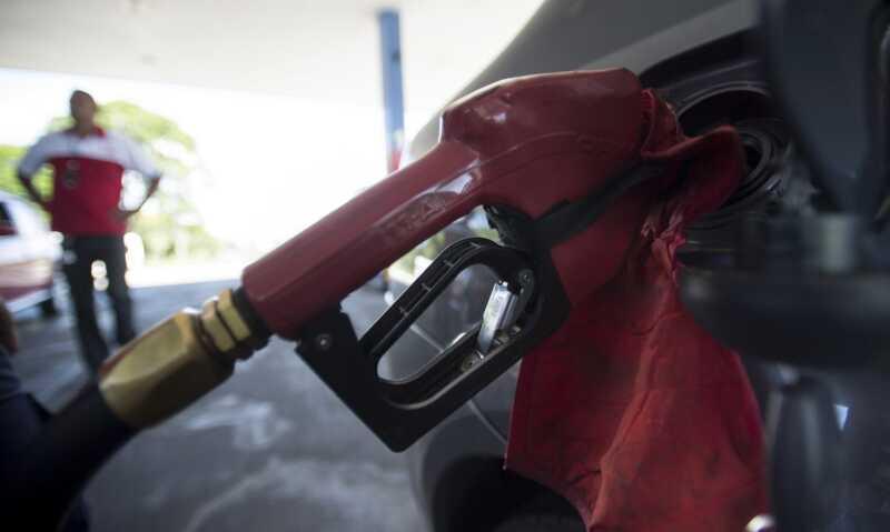 Petrobras anuncia redução de R$ 0,30 no preço do diesel