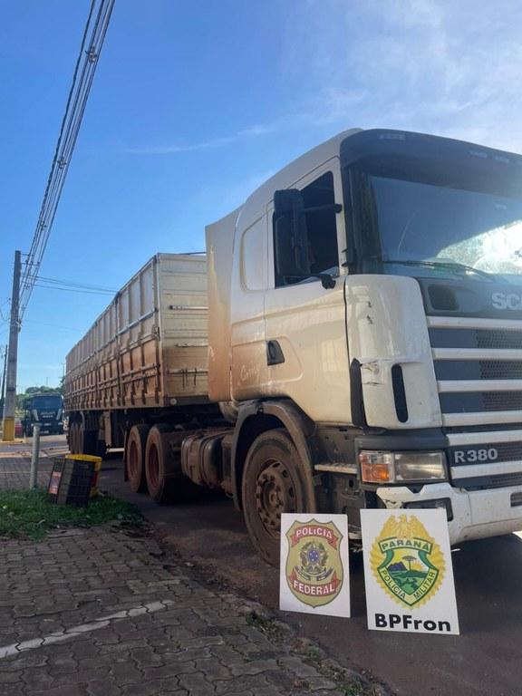 PF e BPFron prendem homem por contrabando de cigarros PR