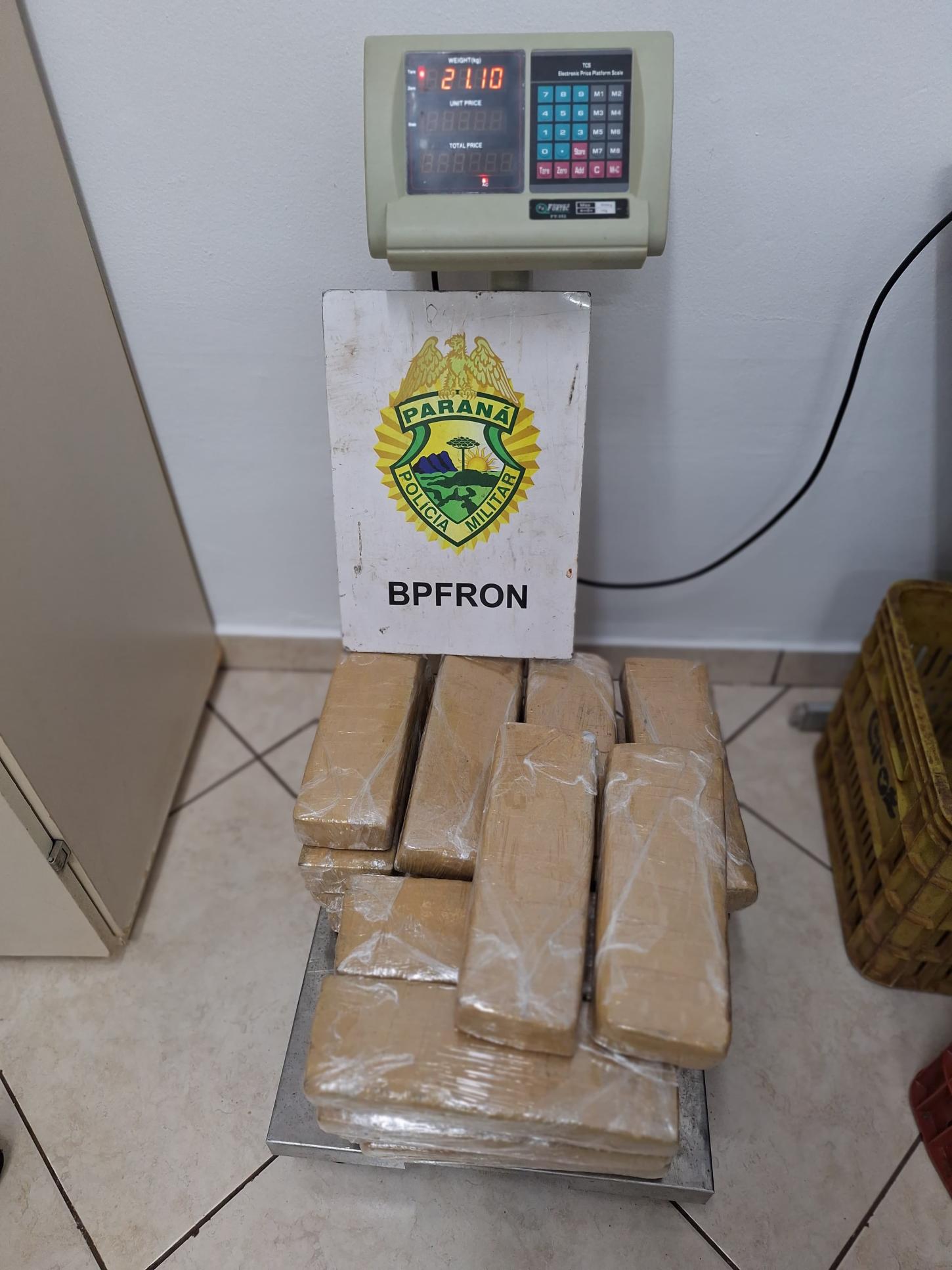 Santa Terezinha do Itaipu/PR. = BPFRON  apreendem 21,1Kg de maconha