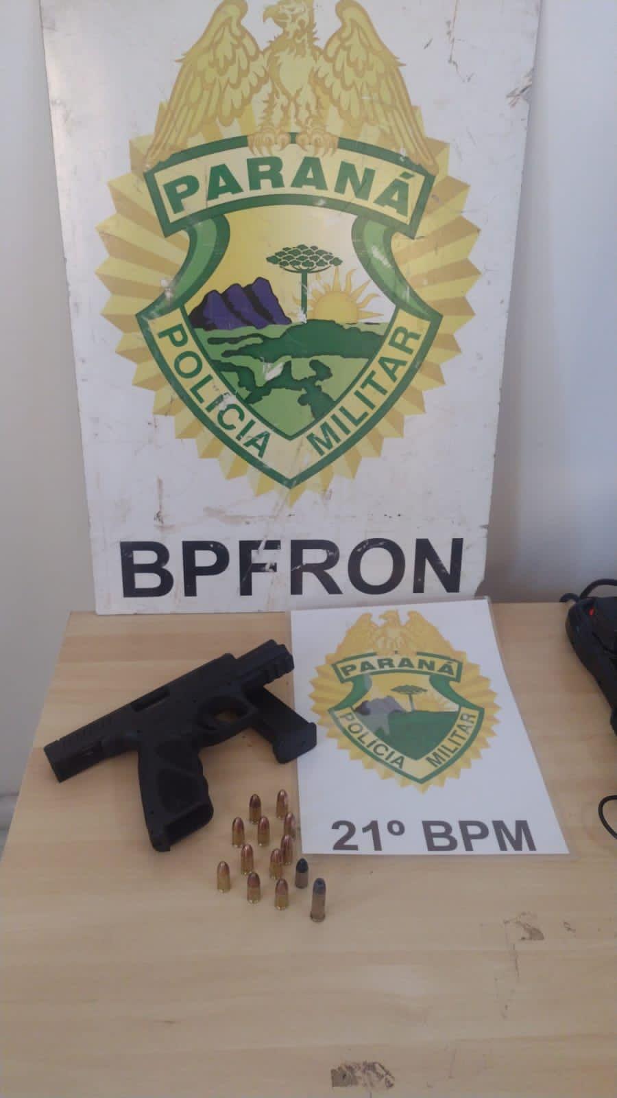 BPFRON e 21ºBPM apreendem arma, droga, veículo adulterado em Capanema-PR
