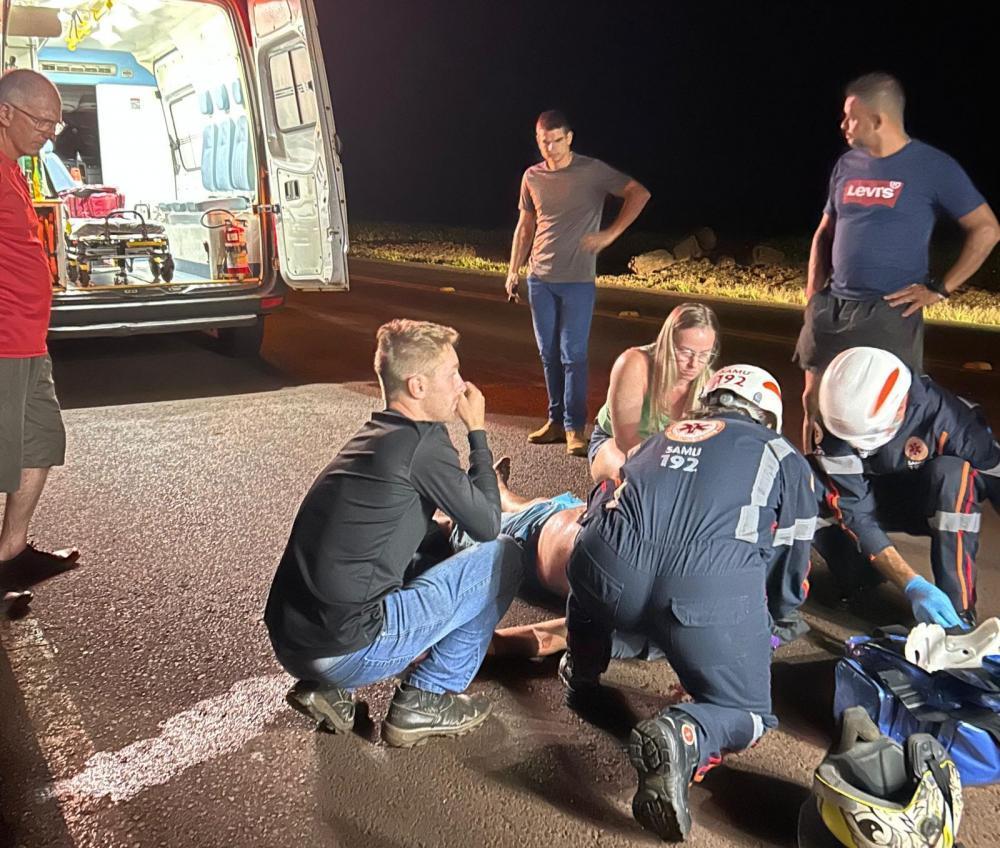 Motociclista fica ferido em acidente no trevo de Maripá