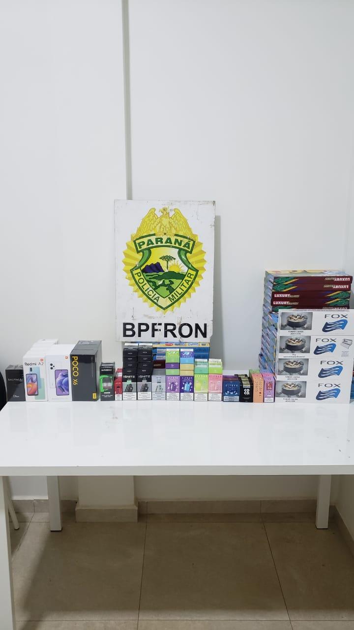 BPFRON apreende mercadorias contrabandeadas em ônibus em Realeza-PR