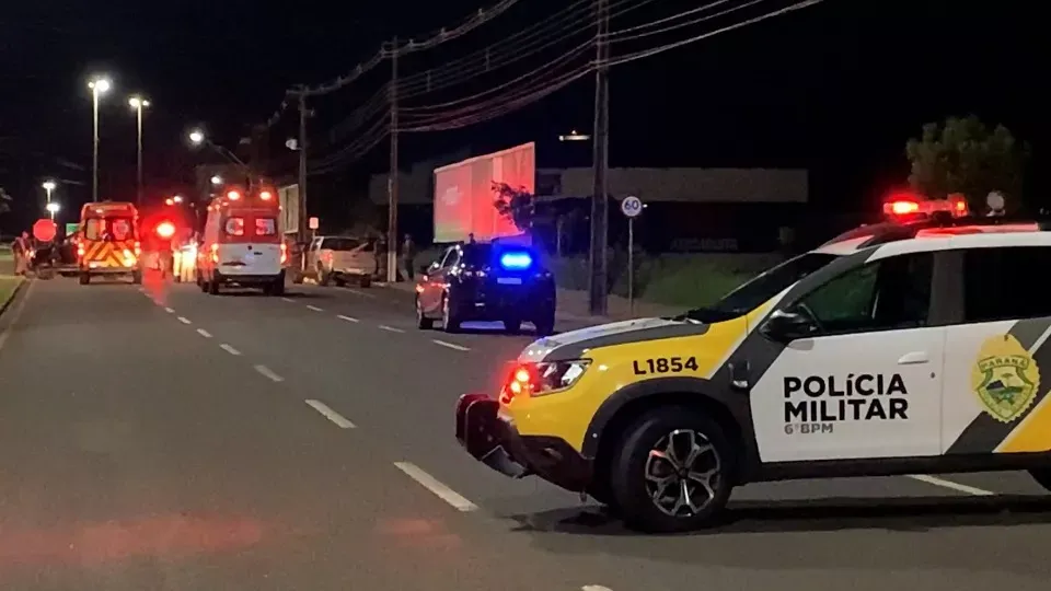 Cinco assaltantes morrem em confronto com a PM na Avenida Tancredo Neves, em Cascavel