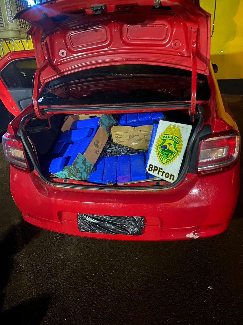 BPFRON apreende carro carregado com maconha na rodovia BR 277 próximo a São Miguel do Iguaçu-PR