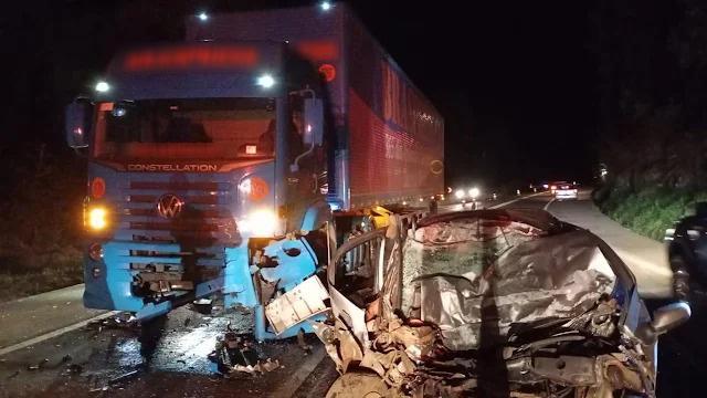 Colisão frontal deixa três mortos na BR-277, próximo de Guaraniaçu