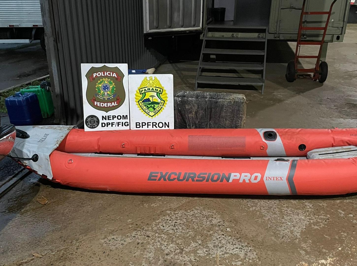 BPFRON E PF APREENDEM CIGARROS ELETRÔNICOS EM FOZ DO IGUAÇU-PR.