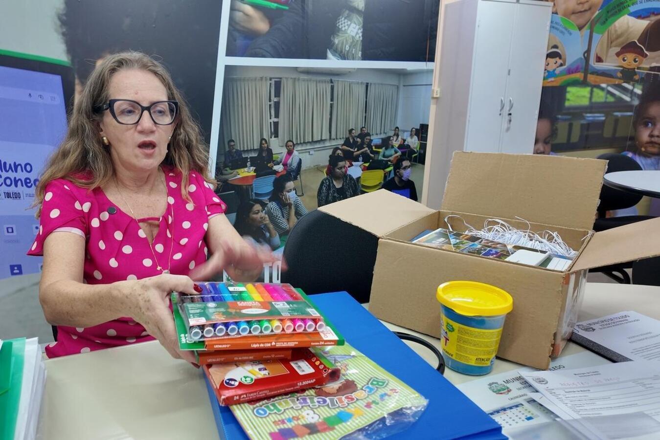 Problemas com fornecedor poderão atrasar entrega de kits de material escolar