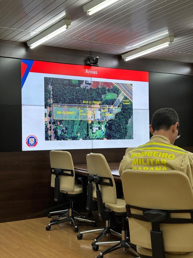 Encontro debate expansão dos serviços do Corpo de Bombeiros em Toledo