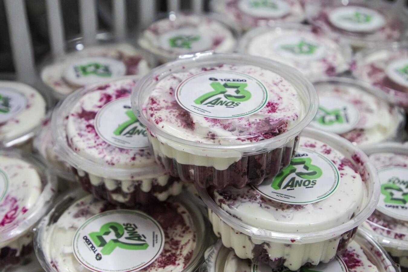 Prefeitura de Toledo distribuirá 20 mil potes de bolo no aniversário do município