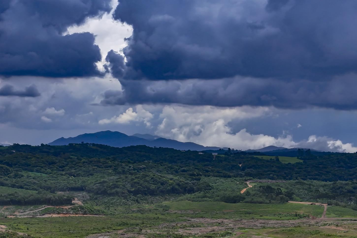 Ciclone extratropical não atinge o Paraná, mas trará chuva neste fim de semana, prevê Simepar