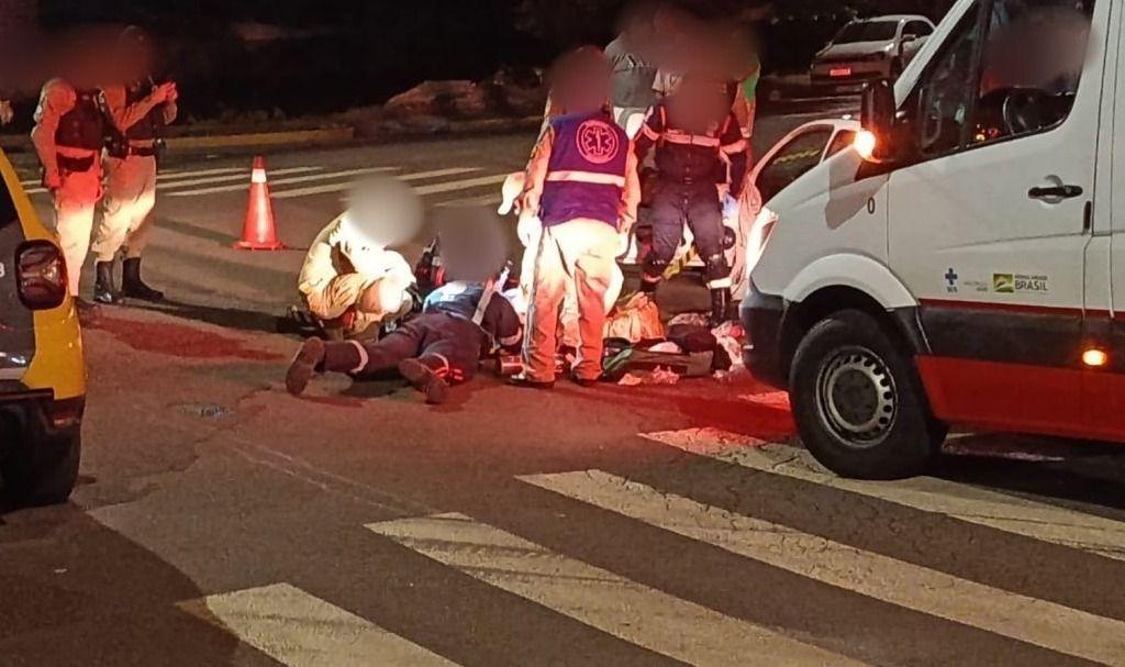 Jovem de 18 anos é morto a tiros dentro de carro em Toledo