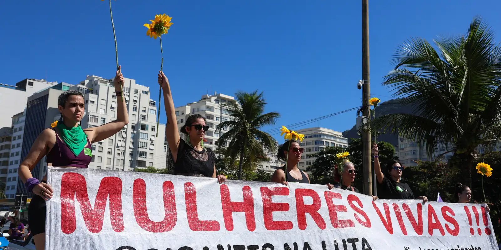 Mulheres vão às ruas pela votação do PL da Misoginia