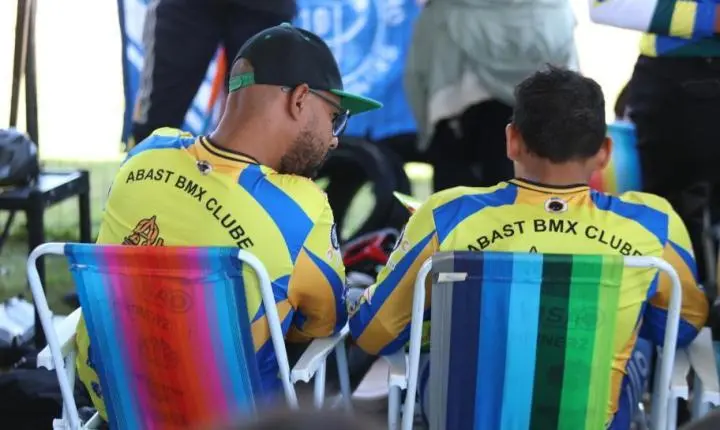 ABAST BMX CLUBE CONQUISTA BONS RESULTADOS EM BALNEÁRIO CAMBORIÚ